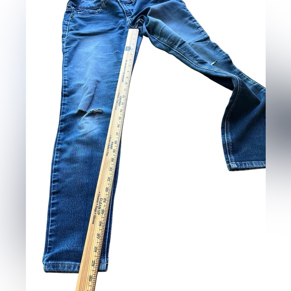 Maurices women’s size medium regular stretch denim jeggings - Picture 4 of 5